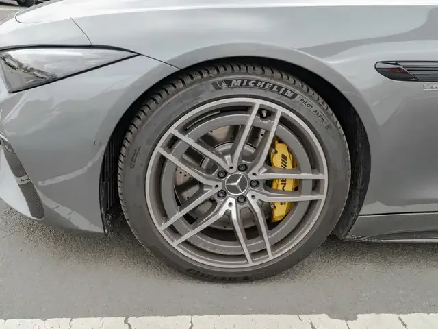 Mercedes-Benz SL 63 AMG