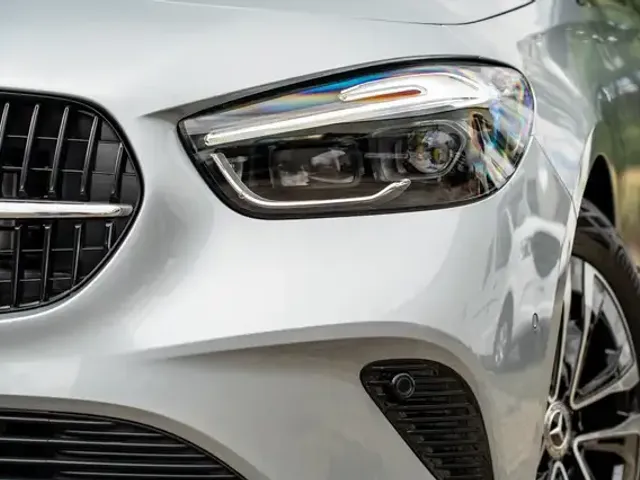 Mercedes-Benz B 200
