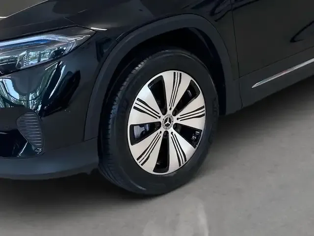 Mercedes-Benz EQB 300