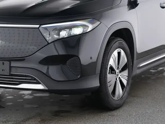 Mercedes-Benz EQB 300