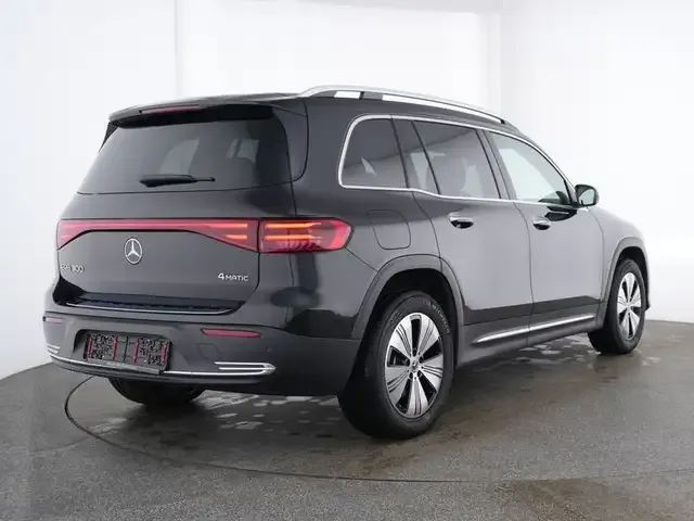 Mercedes-Benz EQB 300