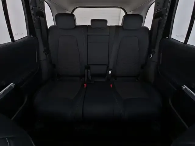 Mercedes-Benz EQB 300