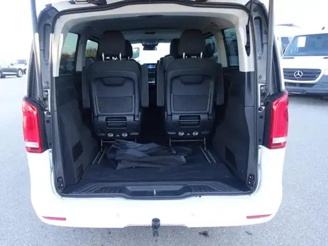 Mercedes-Benz V 250