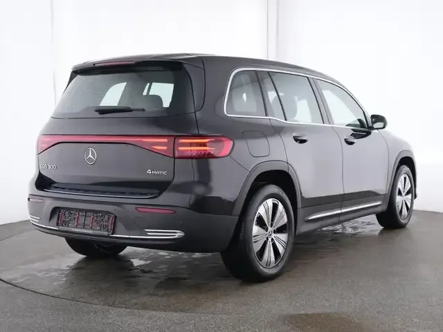 Mercedes-Benz EQB 300