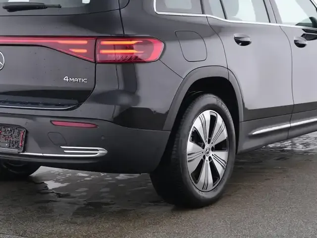 Mercedes-Benz EQB 300