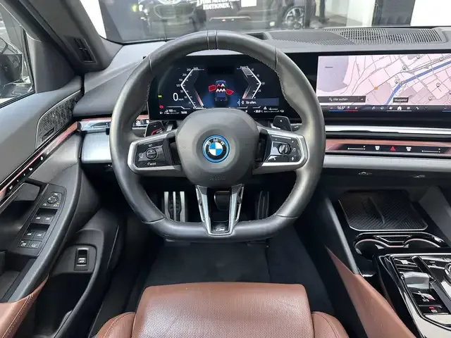 BMW 550