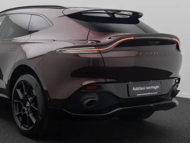 Aston Martin DBX