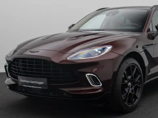 Aston Martin DBX