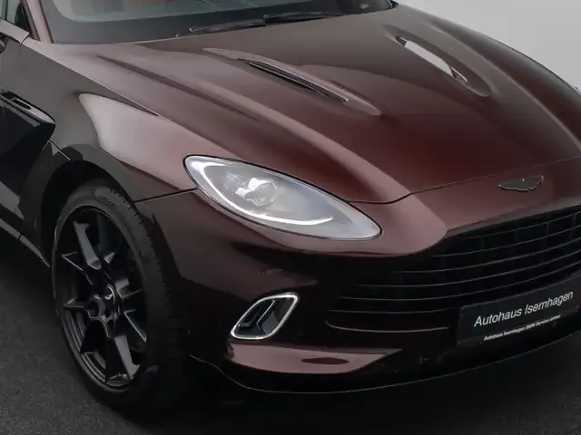 Aston Martin DBX