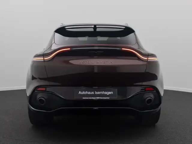 Aston Martin DBX