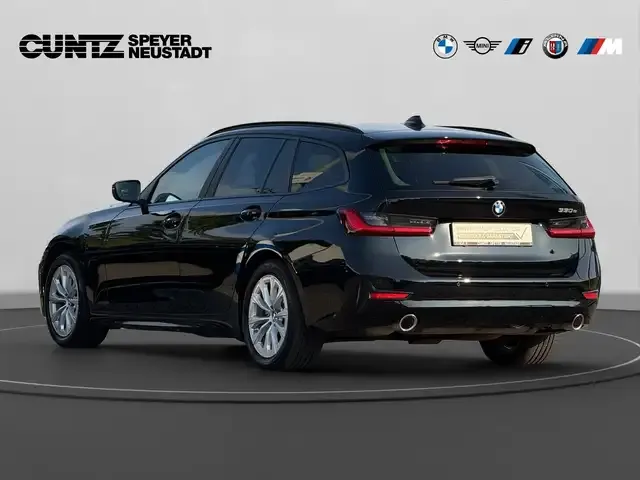 BMW 330
