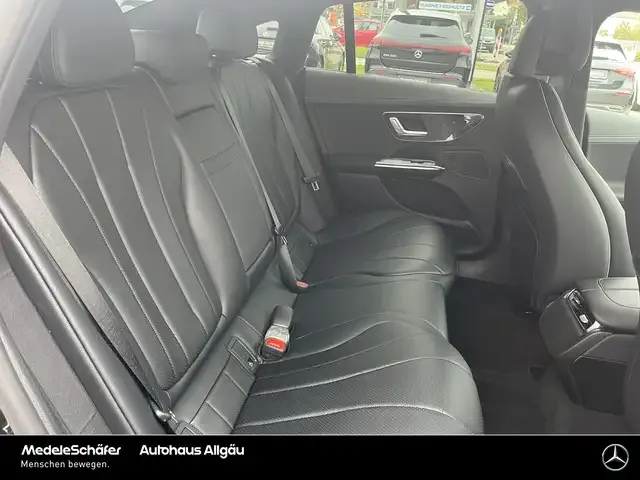 Mercedes-Benz EQE 300