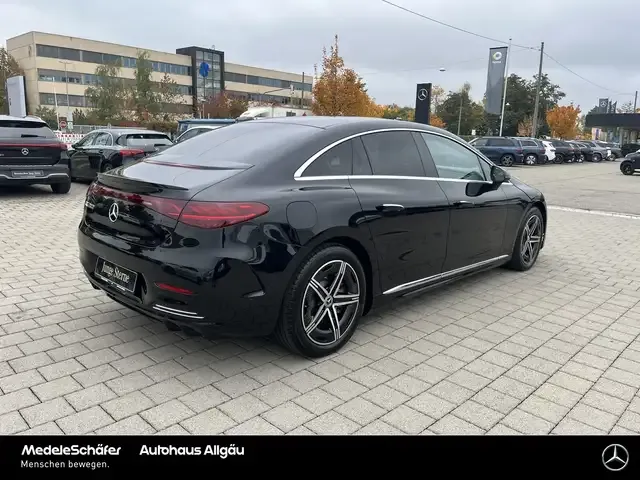 Mercedes-Benz EQE 300