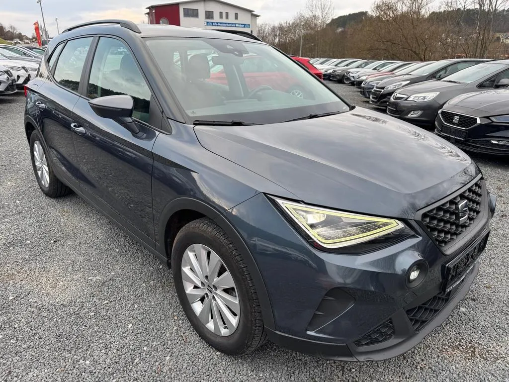 Seat Arona