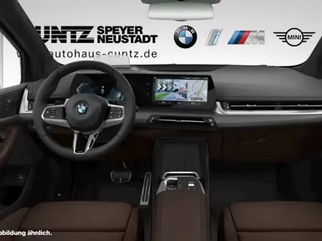 BMW 225