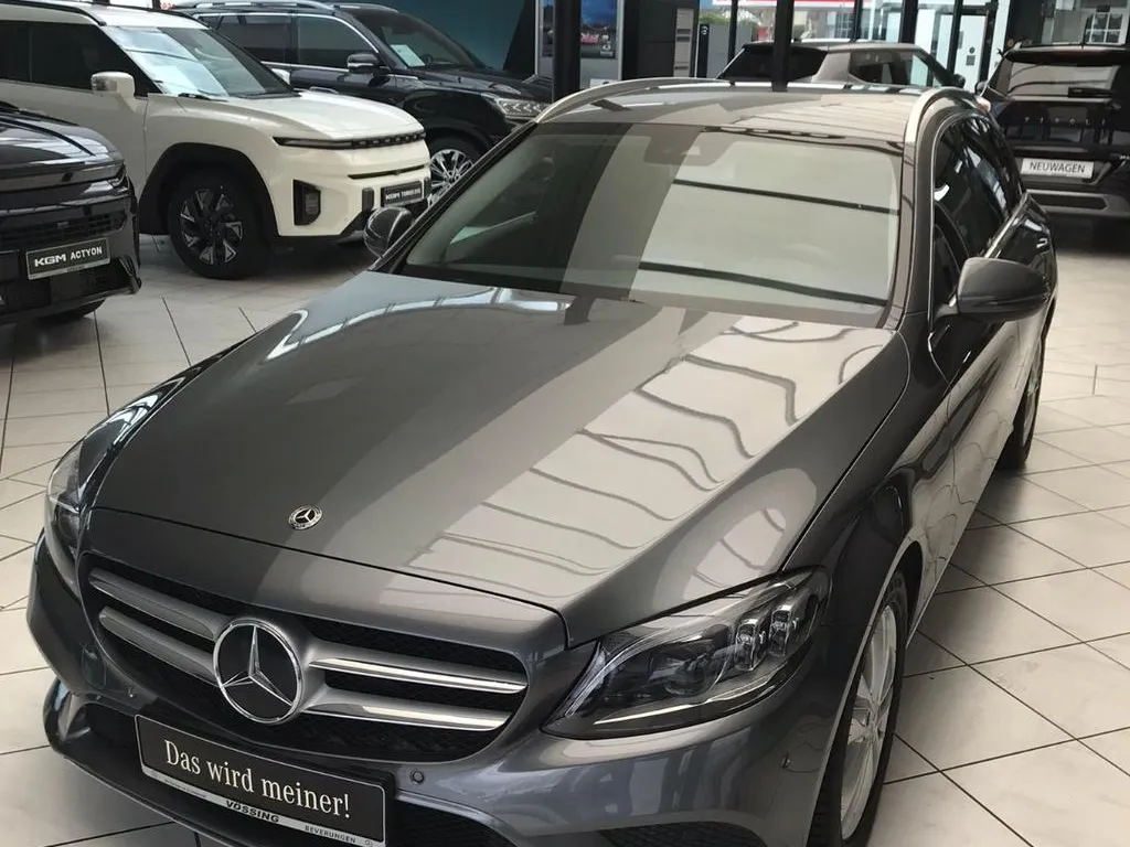 Mercedes-Benz C 220