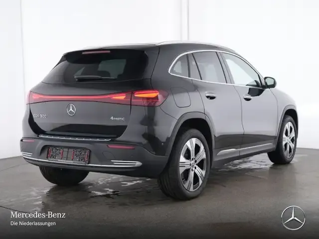 Mercedes-Benz EQA 300