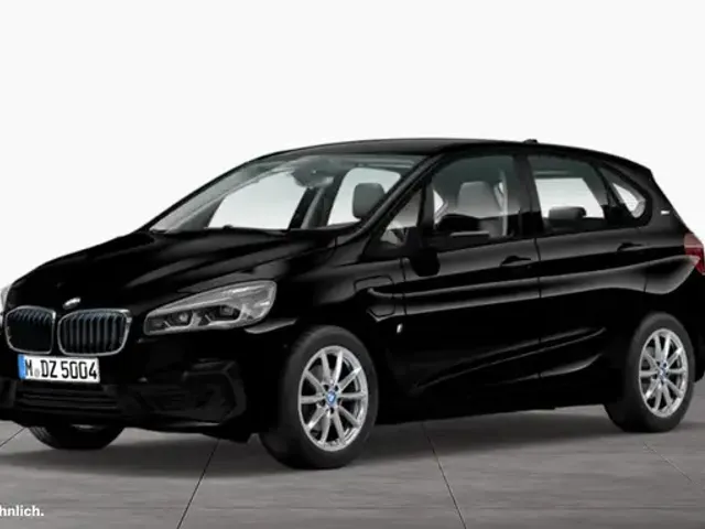 BMW 225