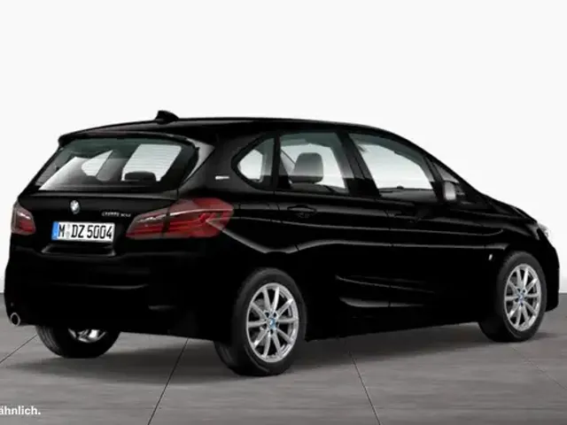 BMW 225