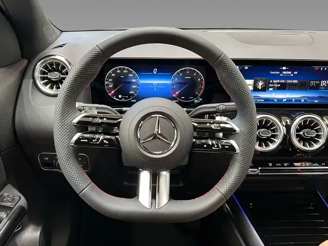 Mercedes-Benz GLA 200