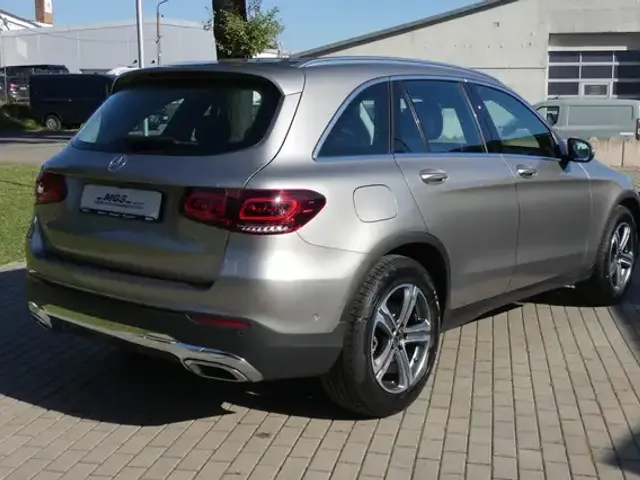 Mercedes-Benz GLC 200