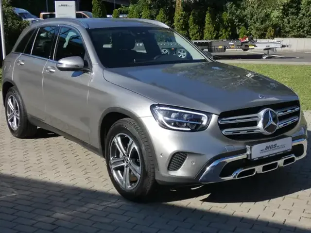Mercedes-Benz GLC 200