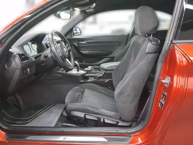 BMW 230