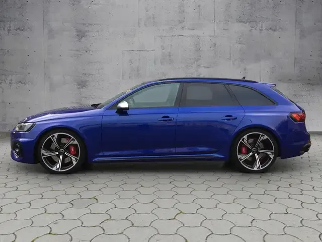 Audi RS4