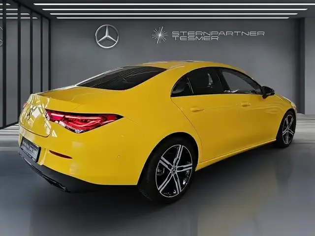 Mercedes-Benz CLA 200