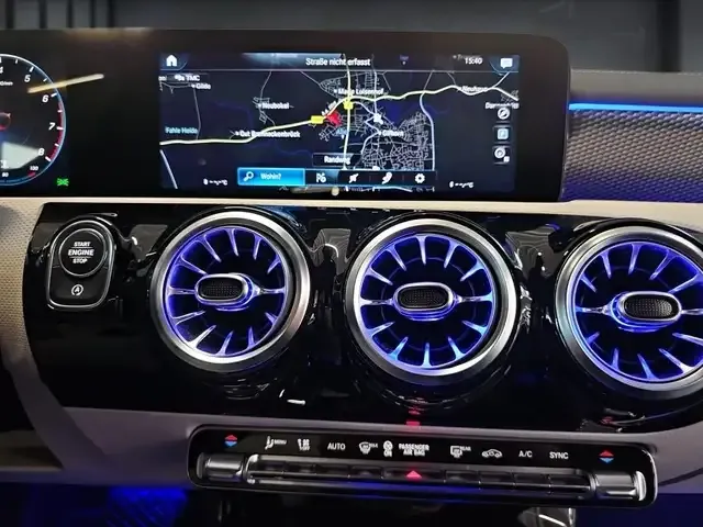 Mercedes-Benz CLA 200