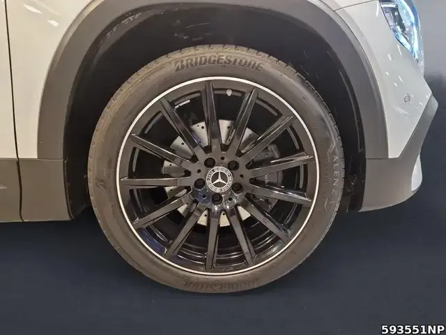 Mercedes-Benz GLB 180