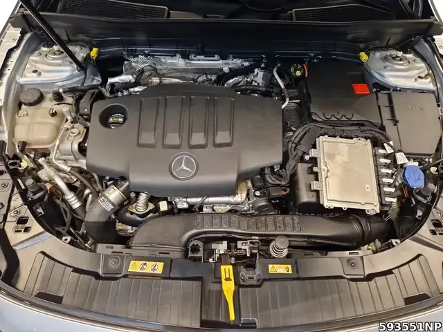 Mercedes-Benz GLB 180