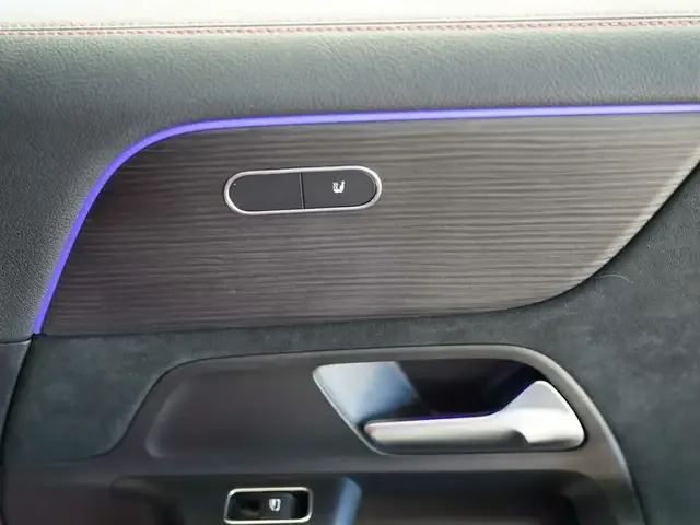 Mercedes-Benz EQA 300