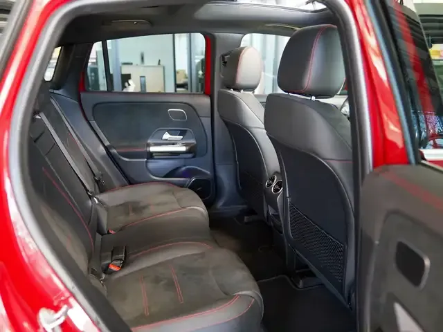 Mercedes-Benz EQA 300