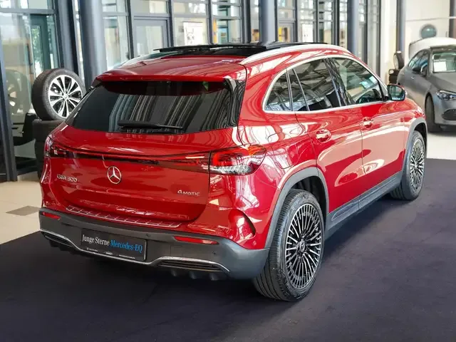 Mercedes-Benz EQA 300