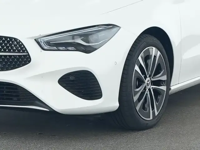 Mercedes-Benz CLA 180