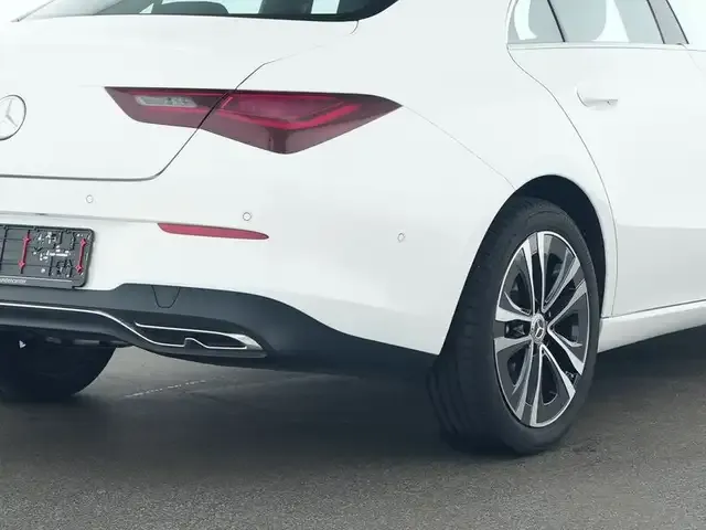 Mercedes-Benz CLA 180