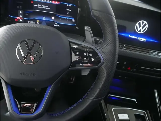 Volkswagen Golf R