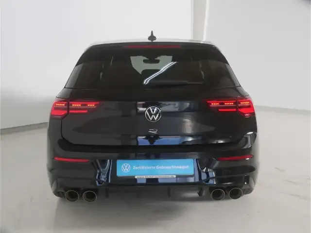 Volkswagen Golf R