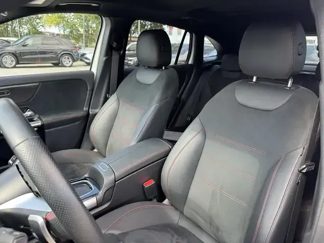 Mercedes-Benz GLA 180