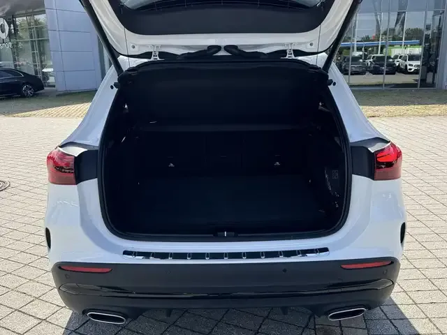 Mercedes-Benz GLA 180