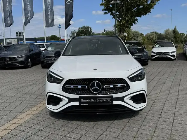 Mercedes-Benz GLA 180