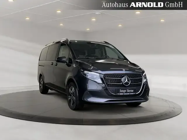 Mercedes-Benz V 220