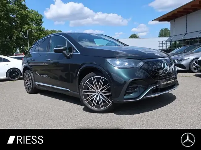 Mercedes-Benz EQE SUV