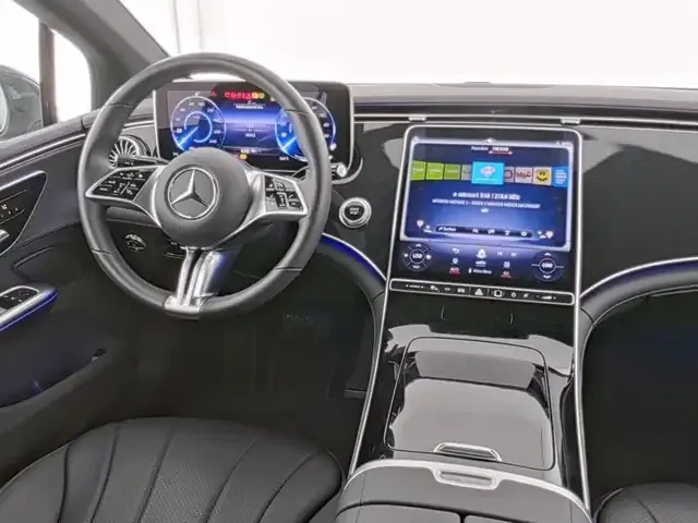 Mercedes-Benz EQE 300