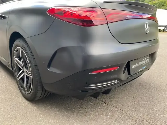 Mercedes-Benz EQE 350