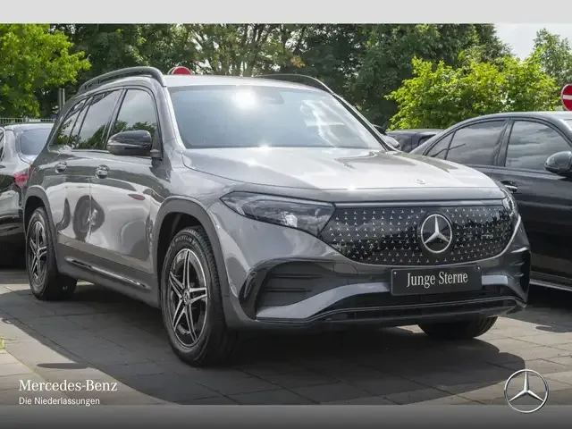 Mercedes-Benz EQB 300