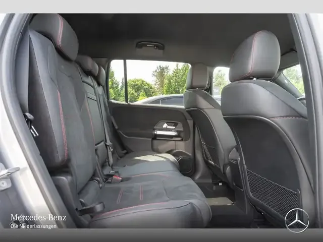 Mercedes-Benz EQB 300