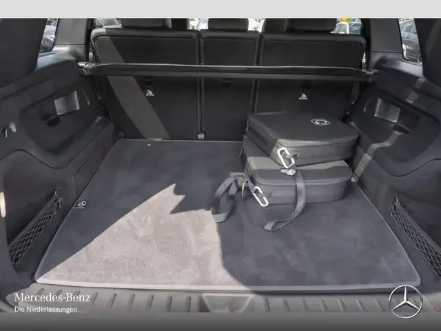 Mercedes-Benz EQB 300