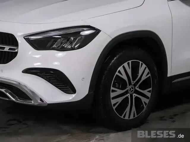 Mercedes-Benz GLA 180